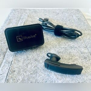 BlueAnt Blue Ant Q2 Bluetooth Headset Headphone Earpiece (Pre-Owned)